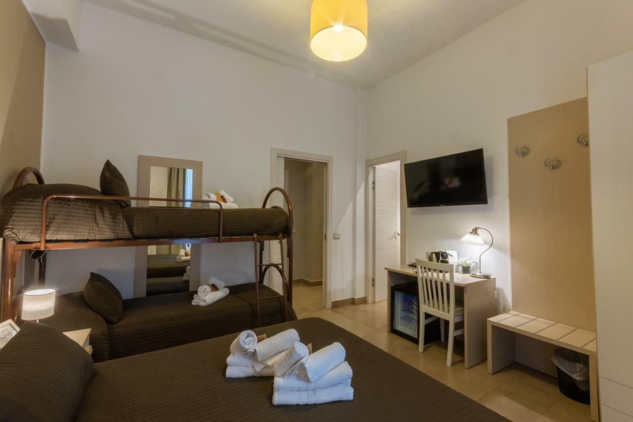 B&B Cairoli メッシーナ エクステリア 写真